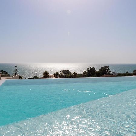 Appartamento Perfect Place To Escape To With Rooftop Infinity Pool Olhos de Agua  Esterno foto